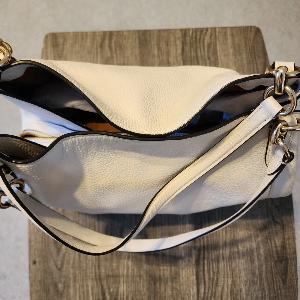 NWOT Coach Hallie Shoulder Bag Tote Pebble Leather White/Gold - Picture 7 of 16